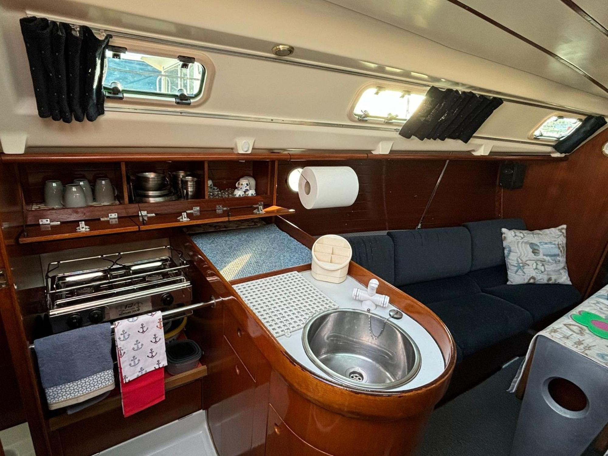 Barco A Vela Em Peniche - West Sailing Hotel Ngoại thất bức ảnh
