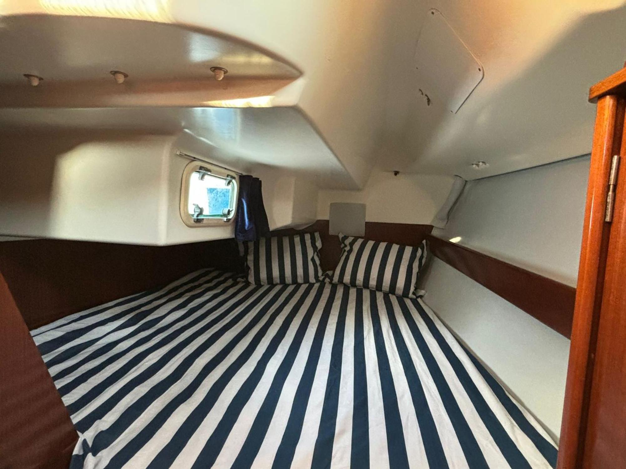 Barco A Vela Em Peniche - West Sailing Hotel Ngoại thất bức ảnh