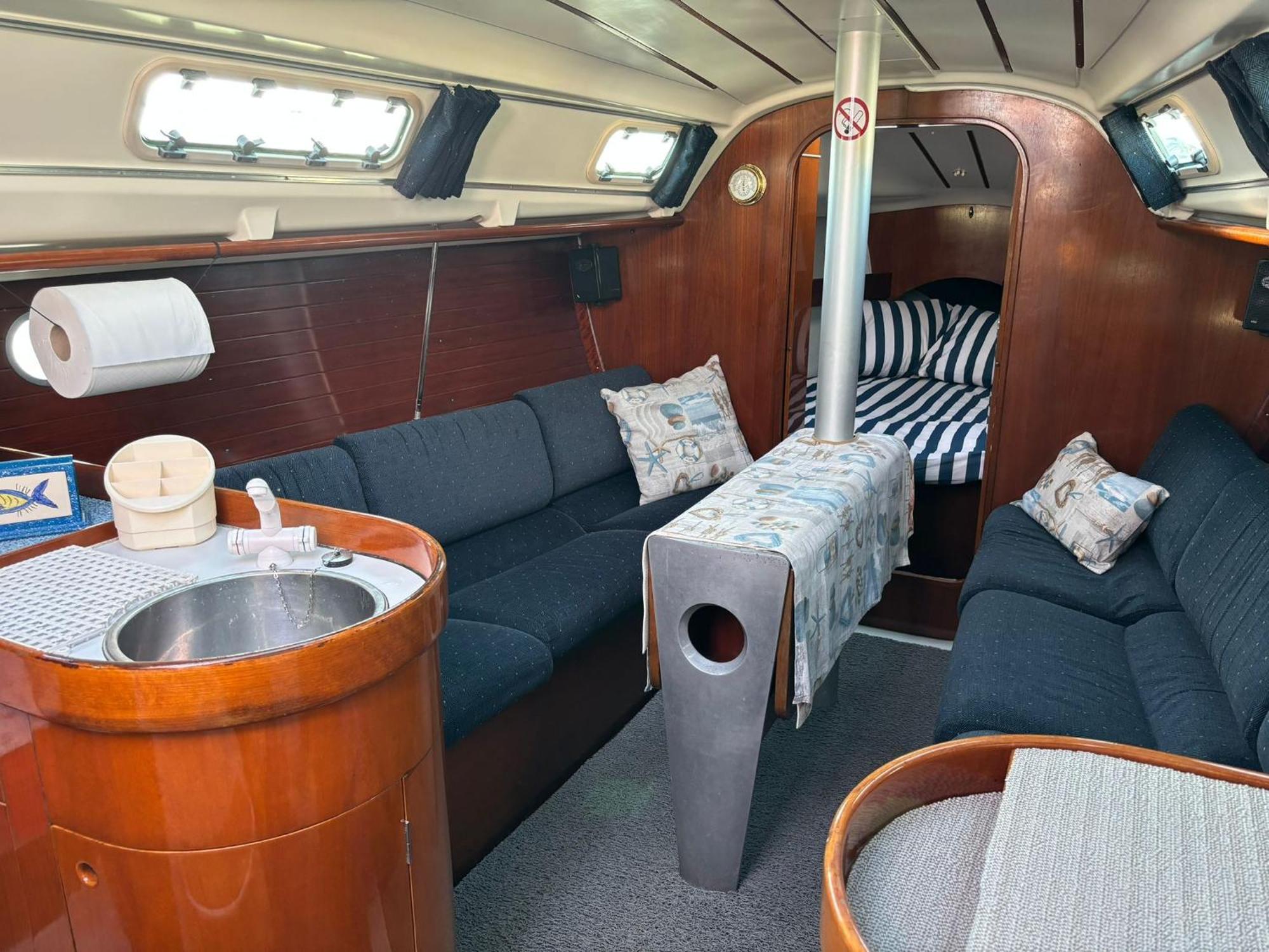 Barco A Vela Em Peniche - West Sailing Hotel Ngoại thất bức ảnh